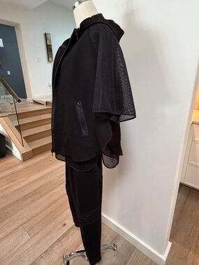 Ellie Tahari 3 piece athliesure set.  Color Black.  Jacket with removable hood.
